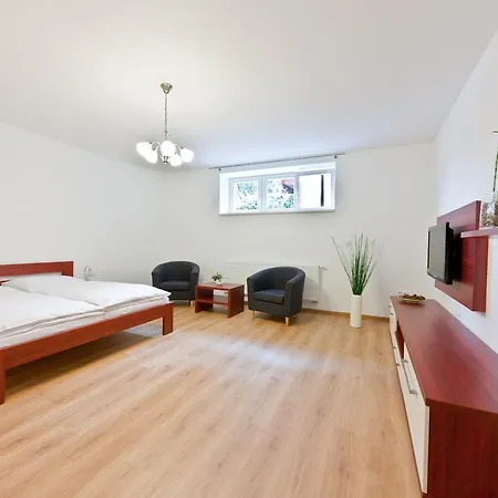 Linhart פודבראדי