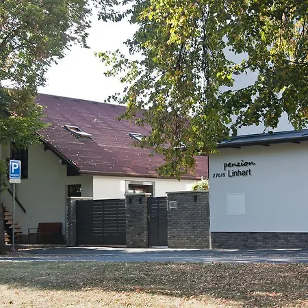 Pensionat Linhart 3*
